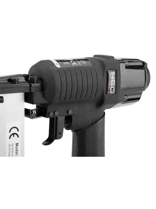 Pniaumatinis kabiamušis kabėts tipo 90: 10-40 ir vynutės 10-50mm, spare parts included (1pc Driver Blade & 1pc Bumper), heavy duty