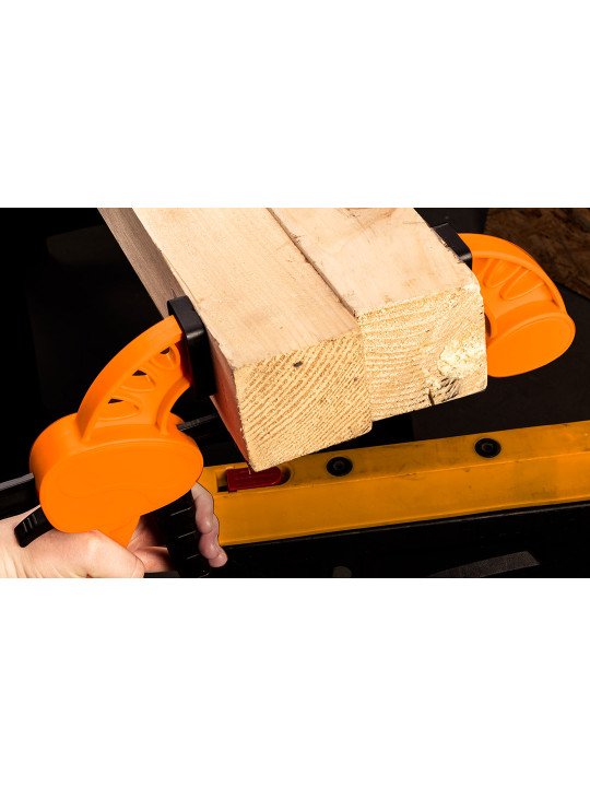 Stiprus automatinis spaustuvas 12